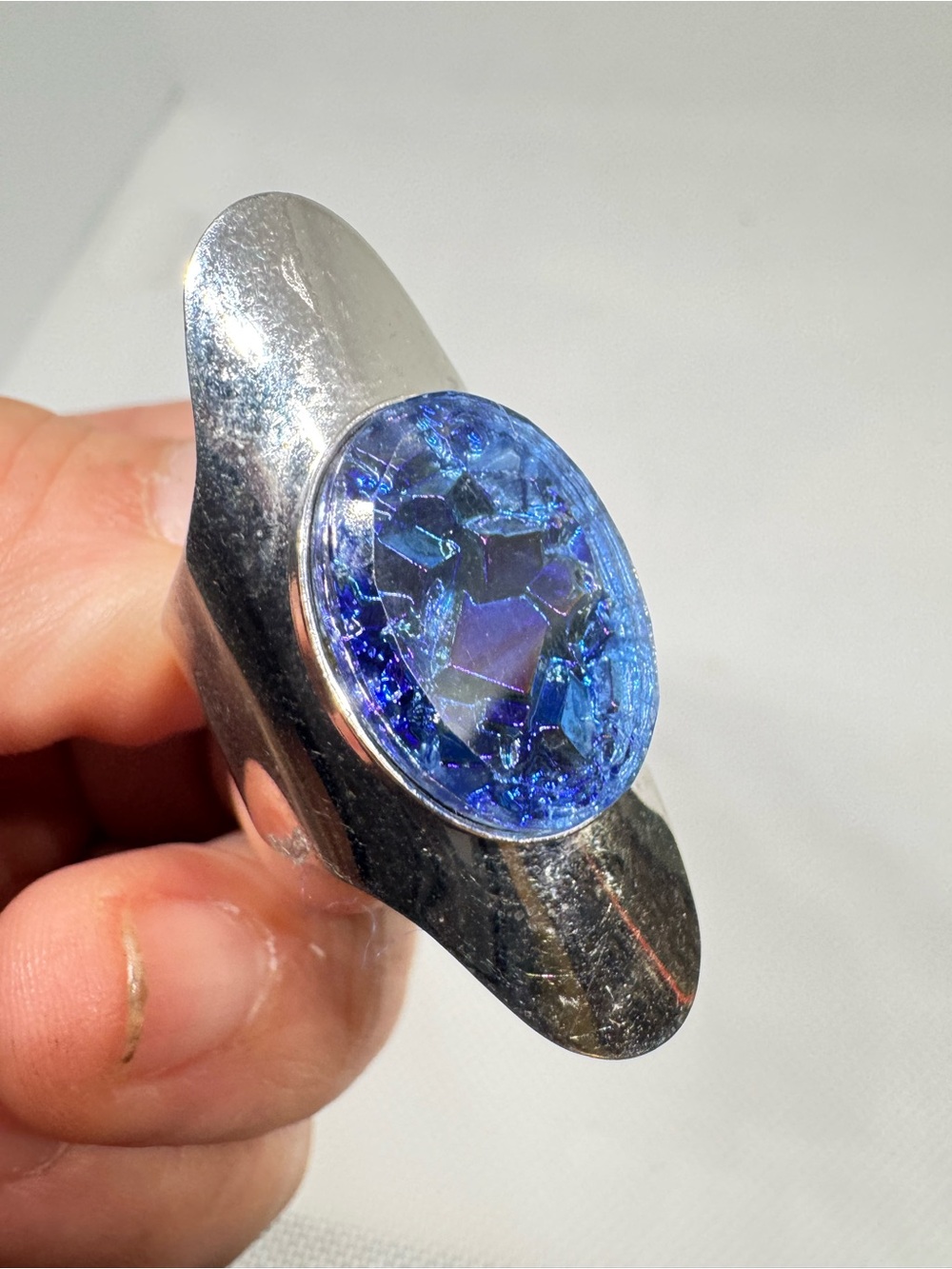 Vintage 1976 Sarah Coventry Blue Night Austrian Glass Statement Ring